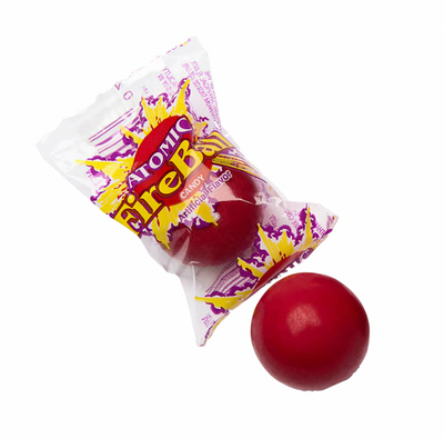Bonbon Ferrara Atomic Fireball à la cannelle extra forte